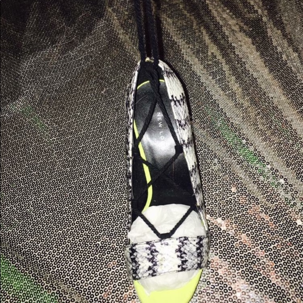 Heels - Picture 2 of 2